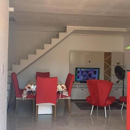 Apartamento Duplex Mobiliado Em เซาเปโดร ดา อัลเดรา ภายนอก รูปภาพ